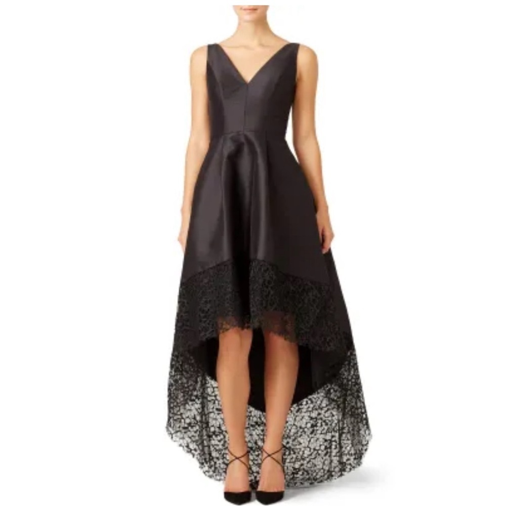 ML Monique Lhuillier
Spiderweb Gown size 14